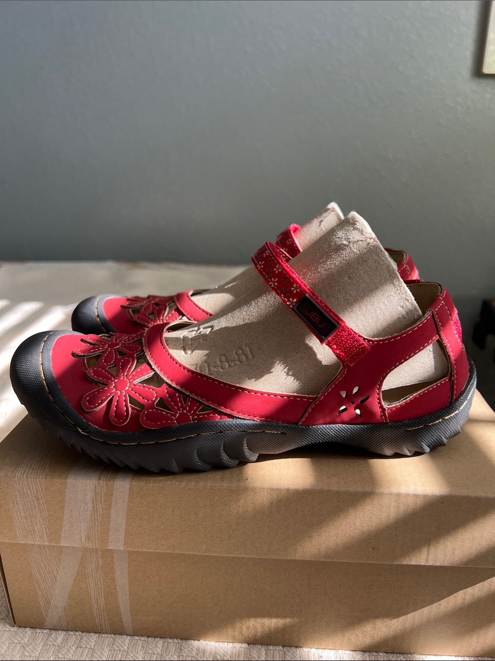 Women’s Red Floral JBU Wildflower in Red Comfort Shoes - Picture 3 of 10